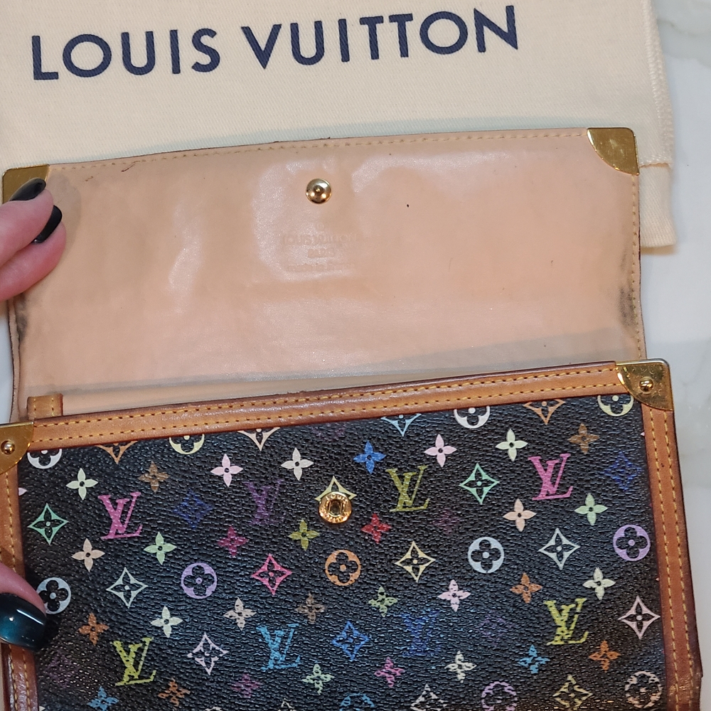 Louis Vuitton Takashi Murakami Vintage Porte Trésor International wallet GUC - Picture 4 of 14